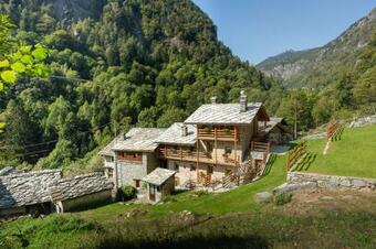 Hostal Chambres D'h�tes - Li Tzatagni