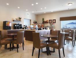 Hotel Ramada Olds