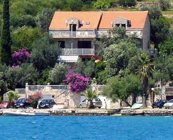 Hostal Vila Luka
