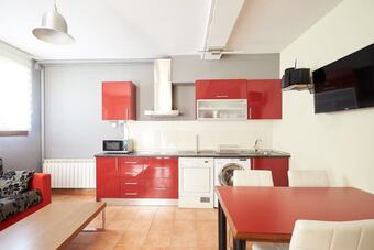 Hostal Alojamientos Ac� Y All� - Hostel