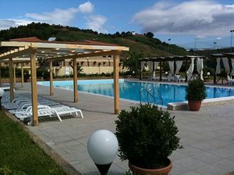 Aparthotel Baia Dei Canonici