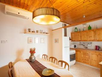 Dorina Cottage