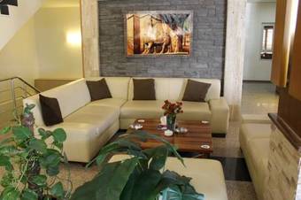 Lamassu Hotel