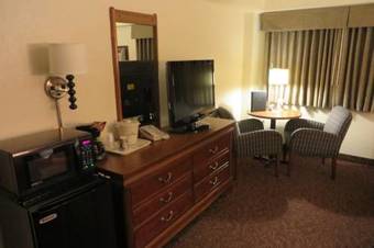 Hotel Americinn Forest Lake