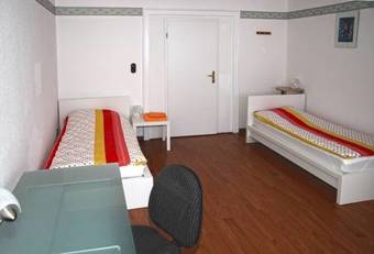 Hostal 1a Zimmervermietung Bad M�nder