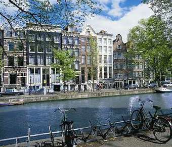 Ambassade Hotel