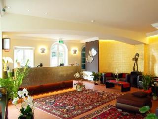 Hotel Hambros Il Parco In Villa Banchieri