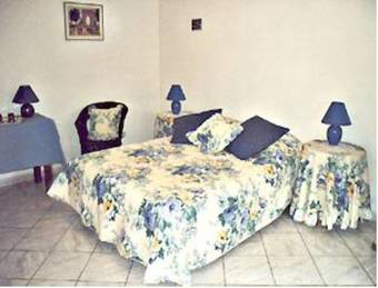 Bed & Breakfast Les Rolanges Chambres D'h�tes
