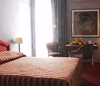 Janus Hotel