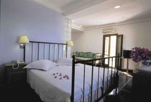 Hotel Theoxenia