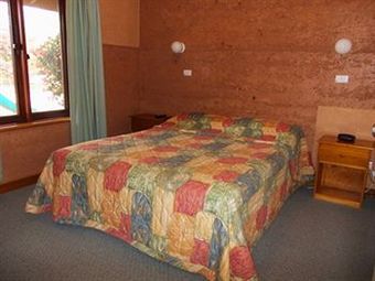 Mud Hut Motel