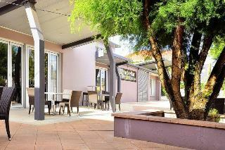 Mackellar Motel