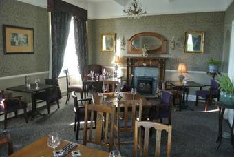 Causeway Hotel
