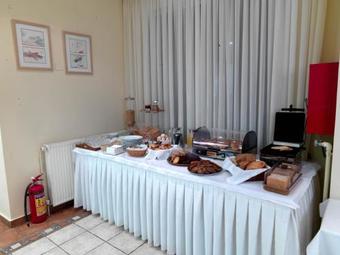 Alex Hotel