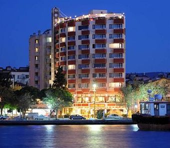 Hotel Akol