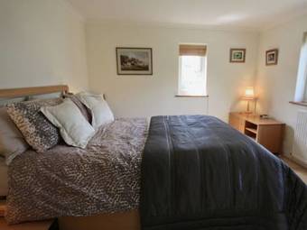 Oak Tree Cottage II