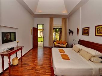 Areindmar Hotel