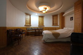 Business Hotel