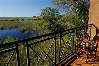 Posada Namushasha River Lodge