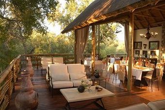 Posada Thakadu River Camp
