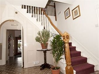 The Shrubbery Hotel