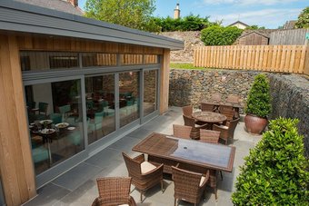 Hostal Fife Arms Hotel