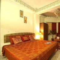 Hotel Sarang Palace