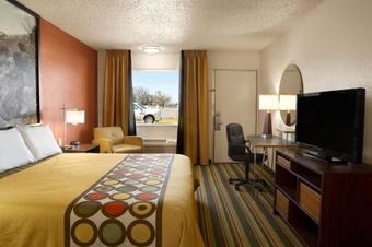 Hotel Super 8 By Wyndham Woodward