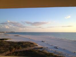Hotel Sunset Vistas Beachfront Suites