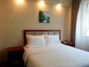 Greentree Inn Shanghai Guangdahuizhan Express Hotel