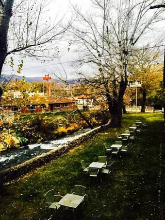 Motel Tumbling Waters Inn