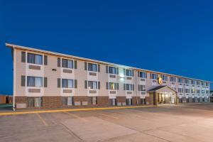 Hotel Super 8 Hays