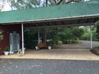 Village Motor Inn