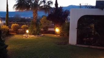Lodge Greek Relaxation