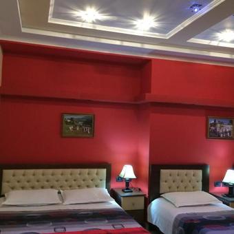Alvero Hotel