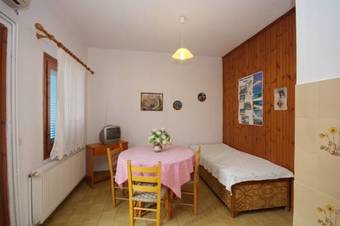 Bralos Apartments