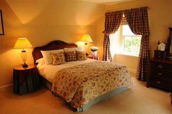 Taychreggan Hotel