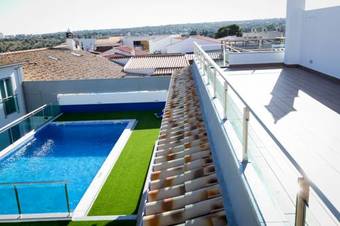 Hostal Peralux