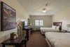 Hotel The Landmark Inn & Suites