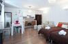 Rooms & Apartments 72