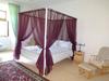 Hotel Ka?tie? Biela D�ma A ?ierny Rytier