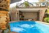 Hostal Dinastiya Guest House
