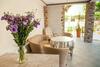 Hostal Dinastiya Guest House