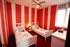 Toscolano-maderno Apartment Sleeps 8