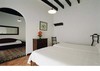 Hotel Hostal Cas Bombu