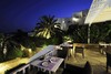 Akrotiri Hotel