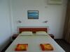 Hostal Dobrevi Guest House