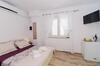 Hostal Apartment & Room Lady O