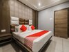 Hotel Oyo 17016 Galaxy Inn