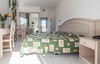 Apartamentos La Carabela